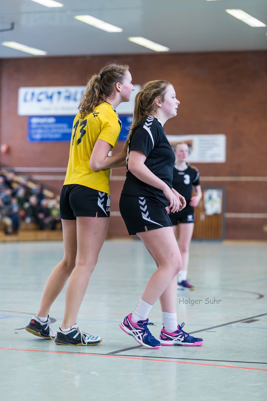 Bild 221 - B-Juniorinnen Bramstedter TS - TSV Altenholz : Ergebnis: 17:16
